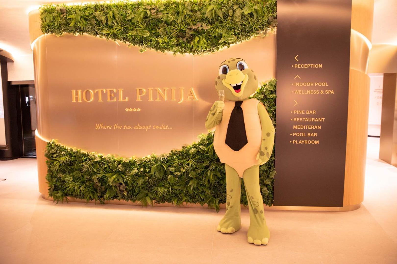Pinija 4*